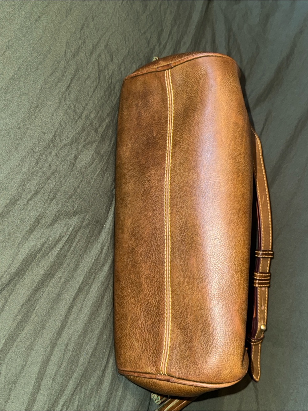 Dooney & Bourke Brown Leather Shoulder Bag with Red Trim - Picture 5 of 9